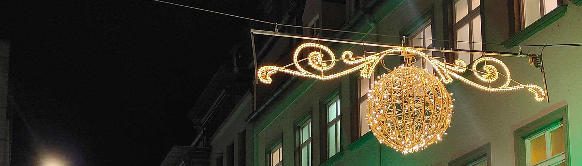 Beleuchtung Augsburg – Weihnachtsbeleuchtung, Lampions, Werbepylonen